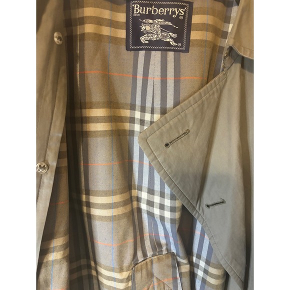 Burberry Trench Coat with wool lining - Picture 16 of 16